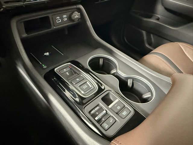 Used 2025 Honda Pilot Elite image 25