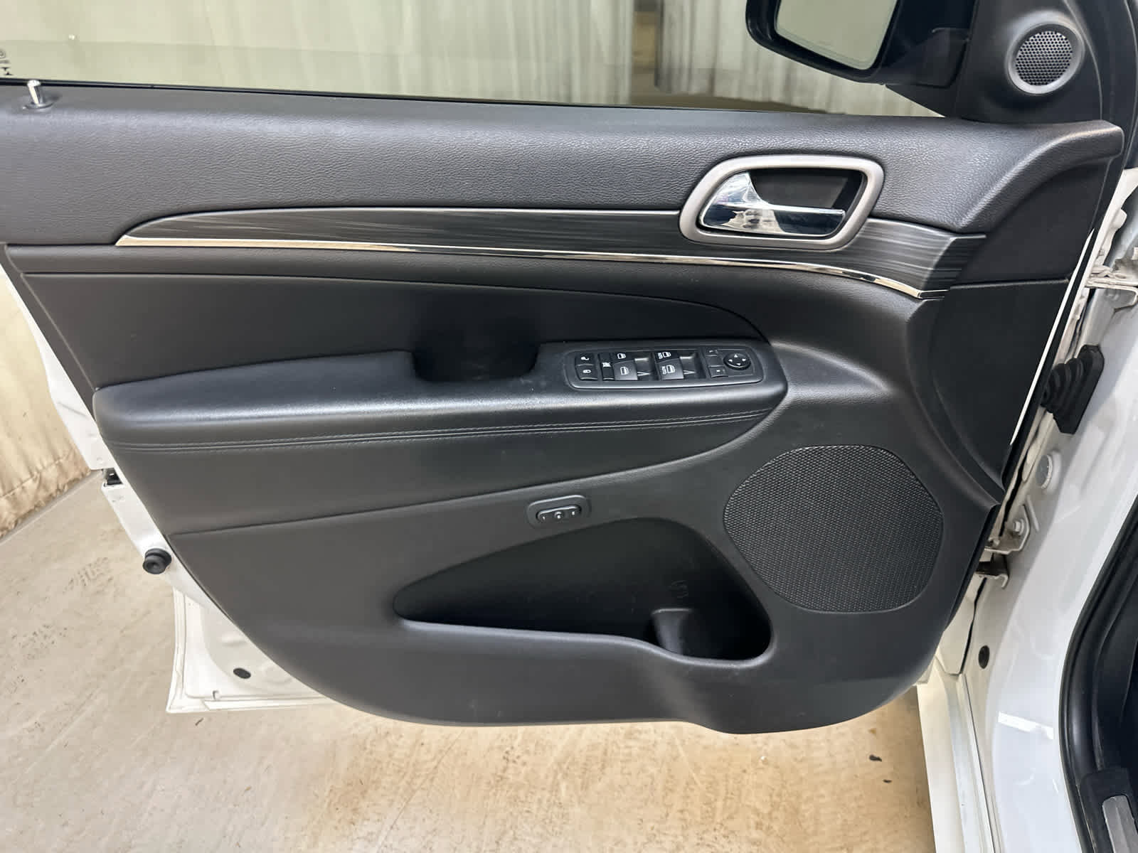 Used 2019 Jeep Grand Cherokee Limited X AWD/4WD image 27