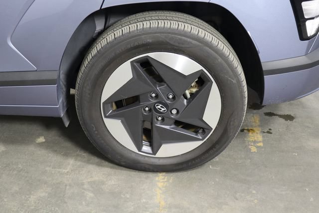 Used 2024 Hyundai Kona SE FWD image 38