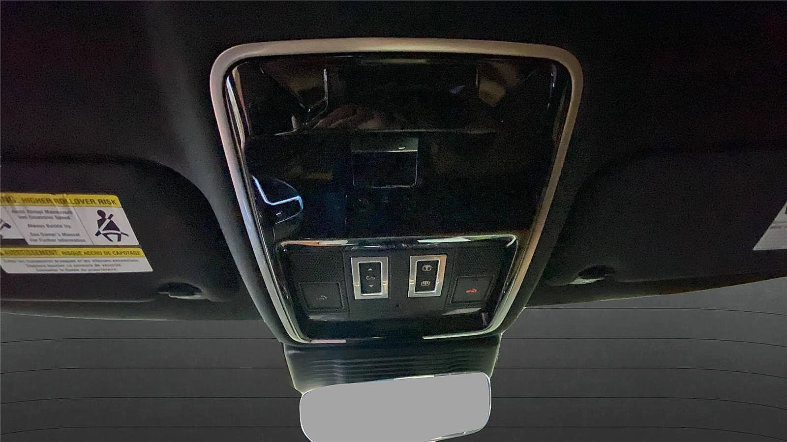 Used 2021 Land Rover Range Rover Velar R-Dynamic HSE image 5