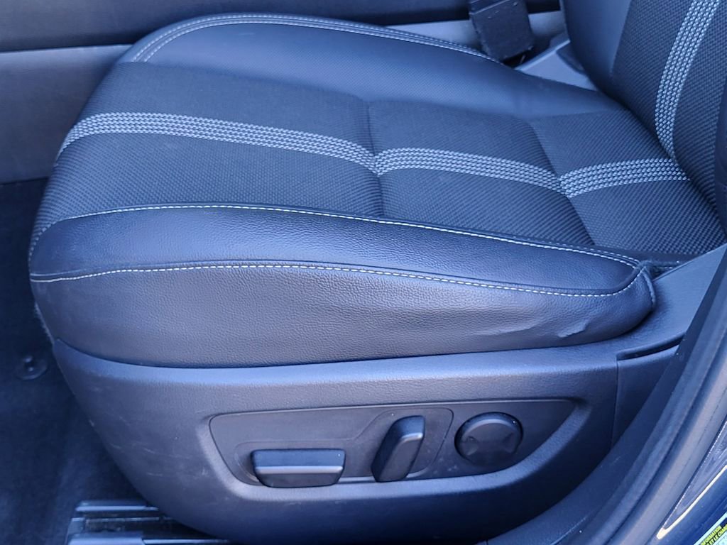 Used 2025 MAZDA CX-50 AWD 2.5 S w/ Preferred Package image 22