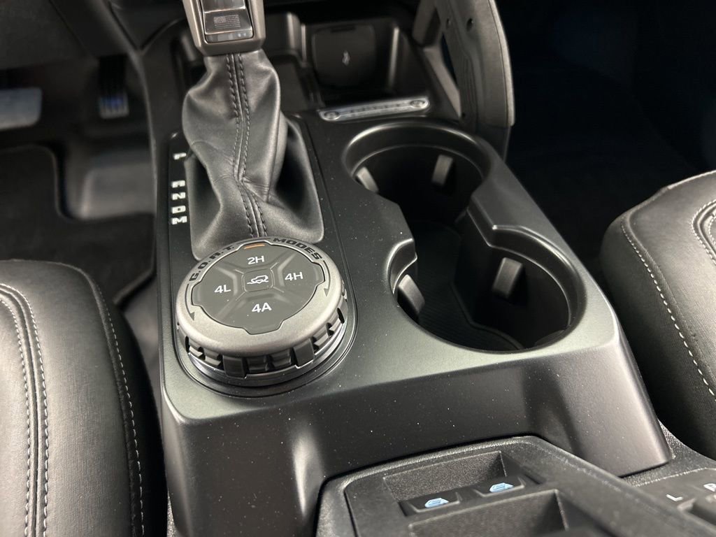 Used 2025 Ford Bronco Badlands image 22