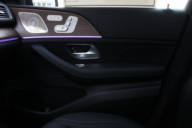 New 2026 Mercedes-Benz GLS 580 4MATIC image 31