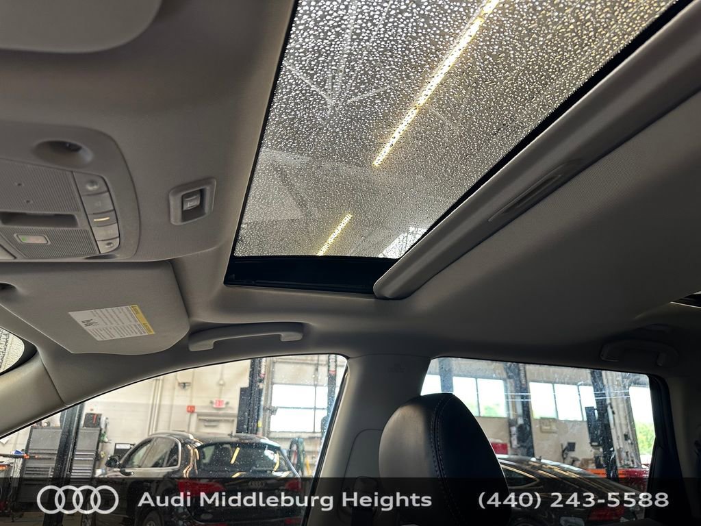 Used 2019 Nissan Pathfinder Platinum w/ Cargo Package AWD/4WD image 35