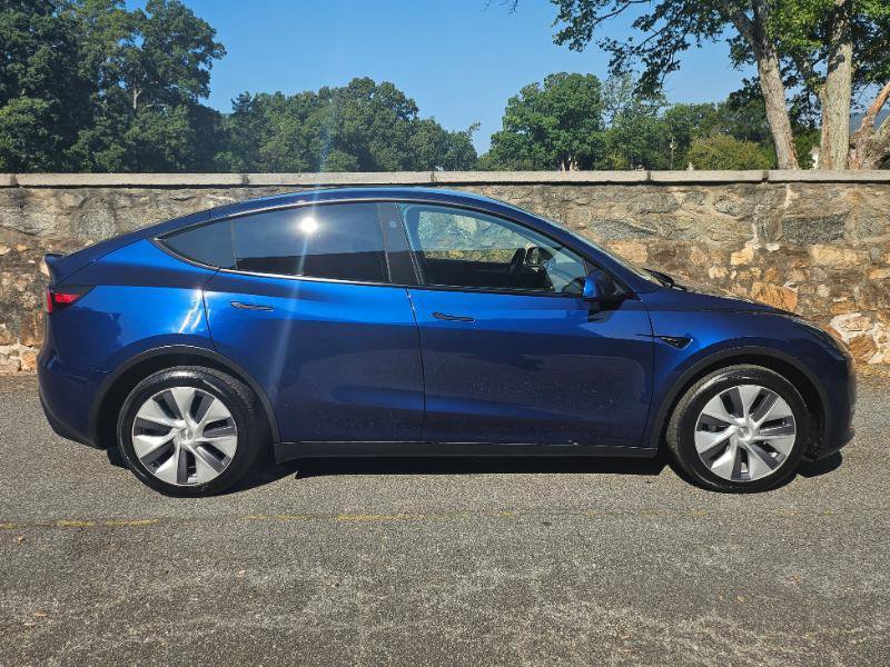 Used 2023 Tesla Model Y Long Range AWD/4WD image 10