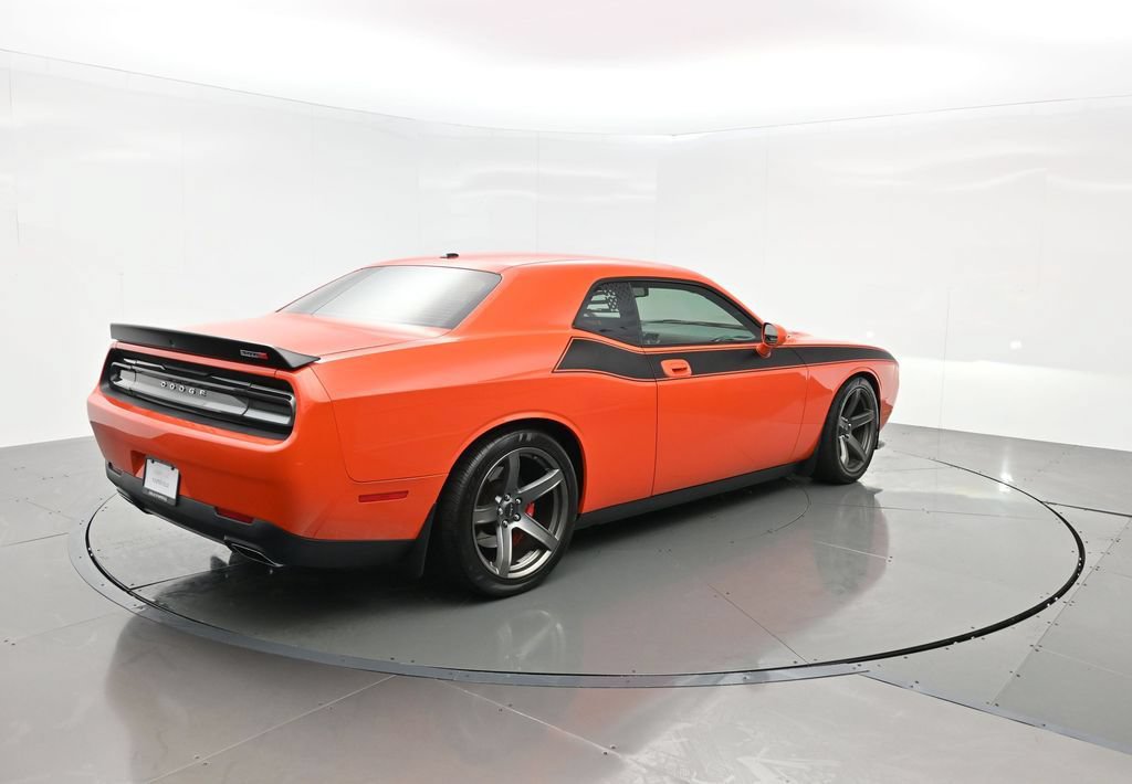 Used 2009 Dodge Challenger SRT8 RWD image 6