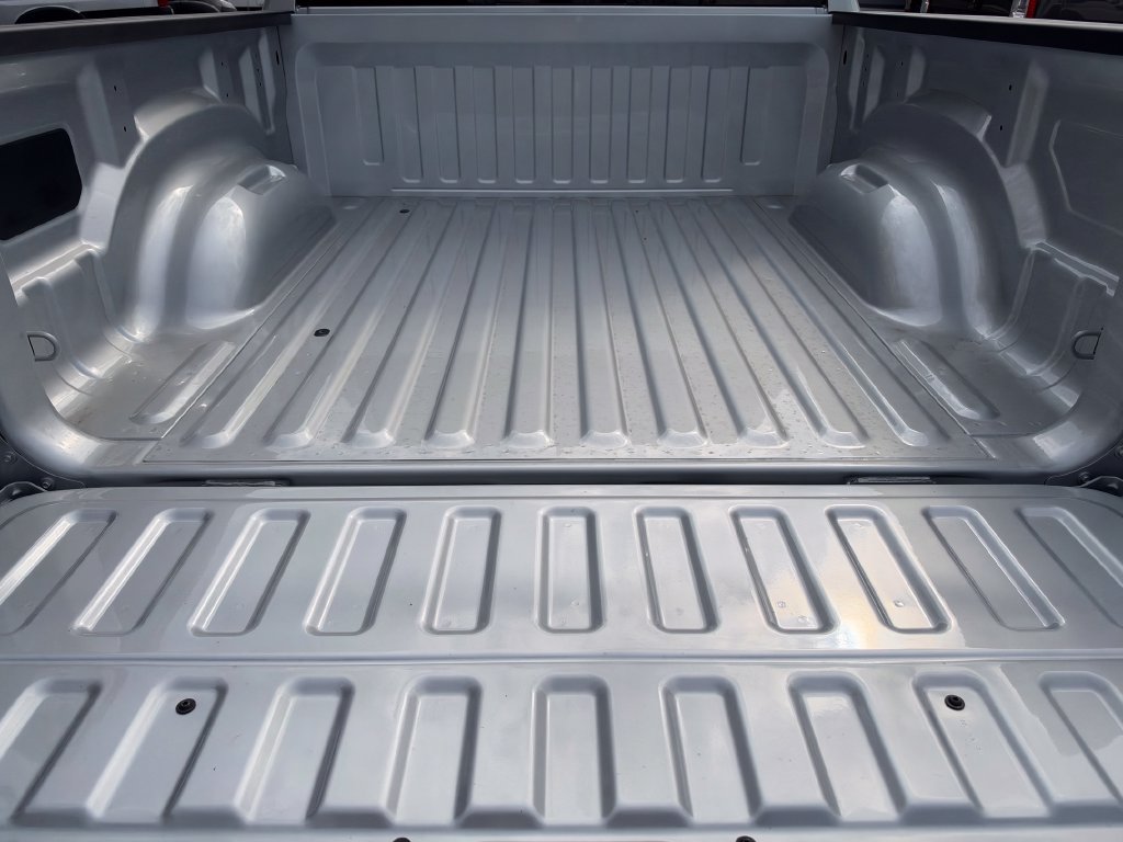 New 2027 RAM 1500 4x4 Crew Cab image 7
