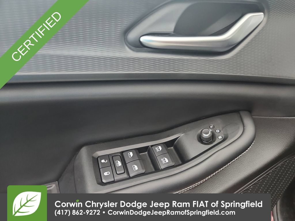 Used 2023 Jeep Grand Cherokee Laredo w/ Luxury Tech Group I AWD/4WD image 20