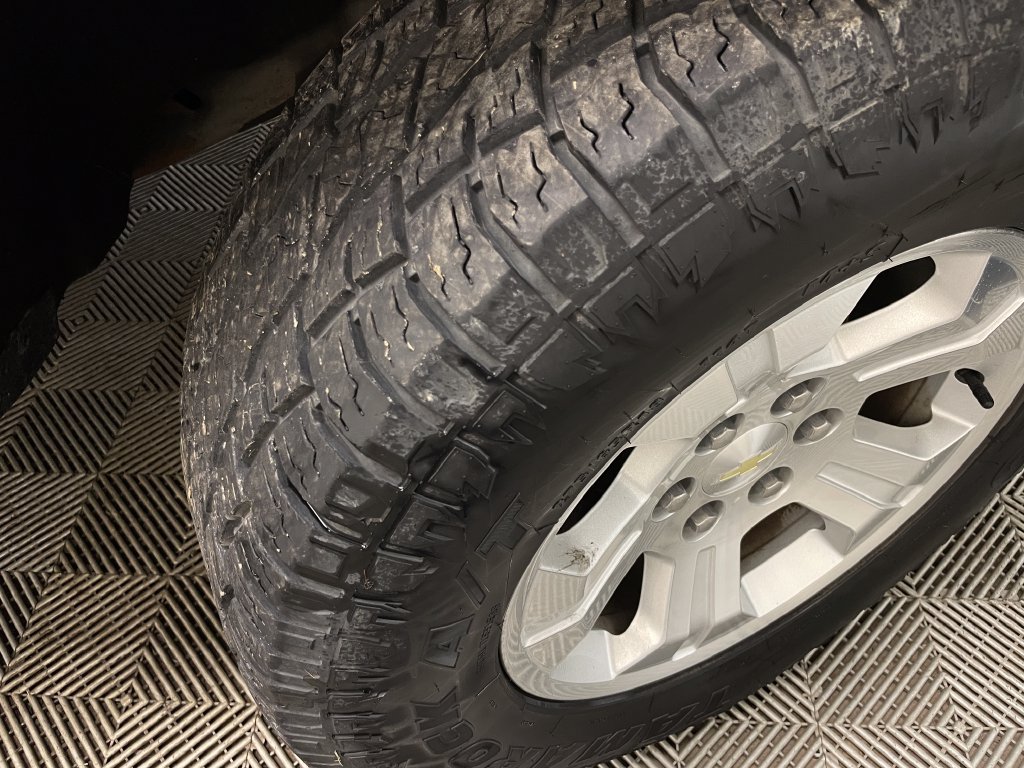 Used 2019 Chevrolet Silverado 1500 LT w/ All Star Edition AWD/4WD image 44