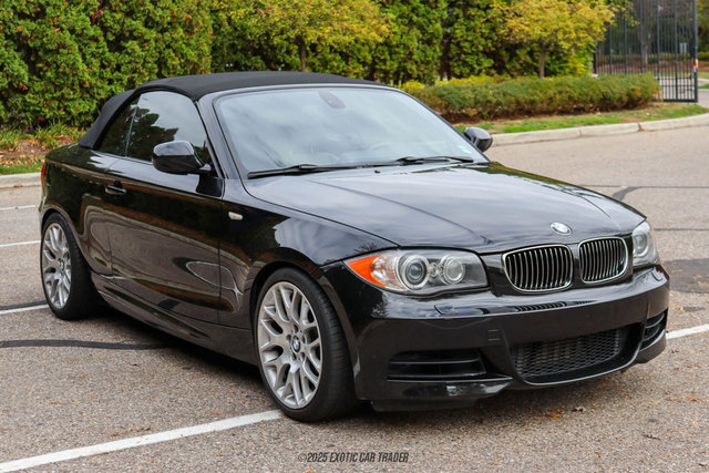 Used 2010 BMW 135i Convertible image 17