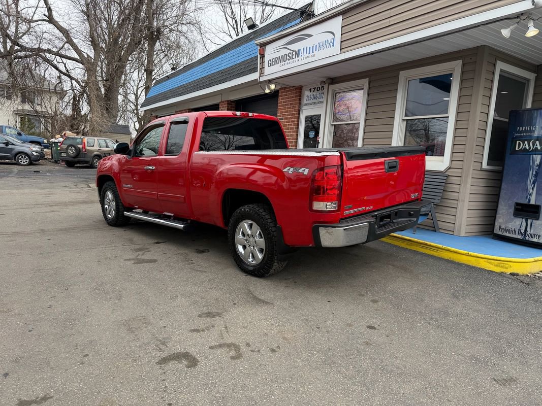 Used 2011 GMC Sierra 1500 SLE w/ Power Tech Package AWD/4WD image 4