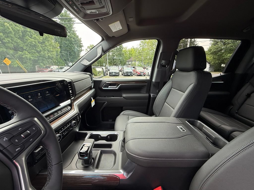 New 2026 Chevrolet Silverado 1500 LT w/ Z71 Off-Road Package AWD/4WD image 19