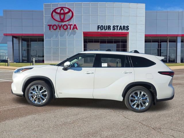 New 2026 Toyota Highlander Limited AWD/4WD image 1