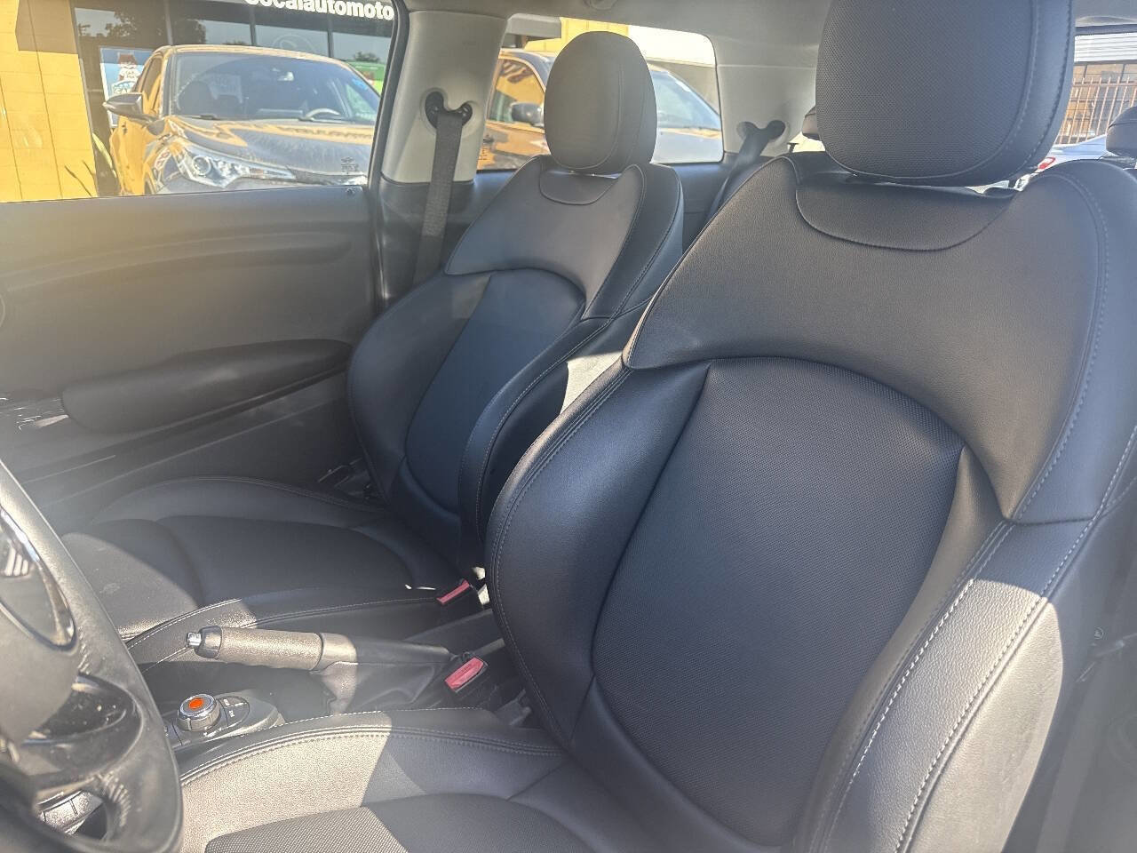 Used 2017 MINI Cooper 2-Door Hardtop image 16