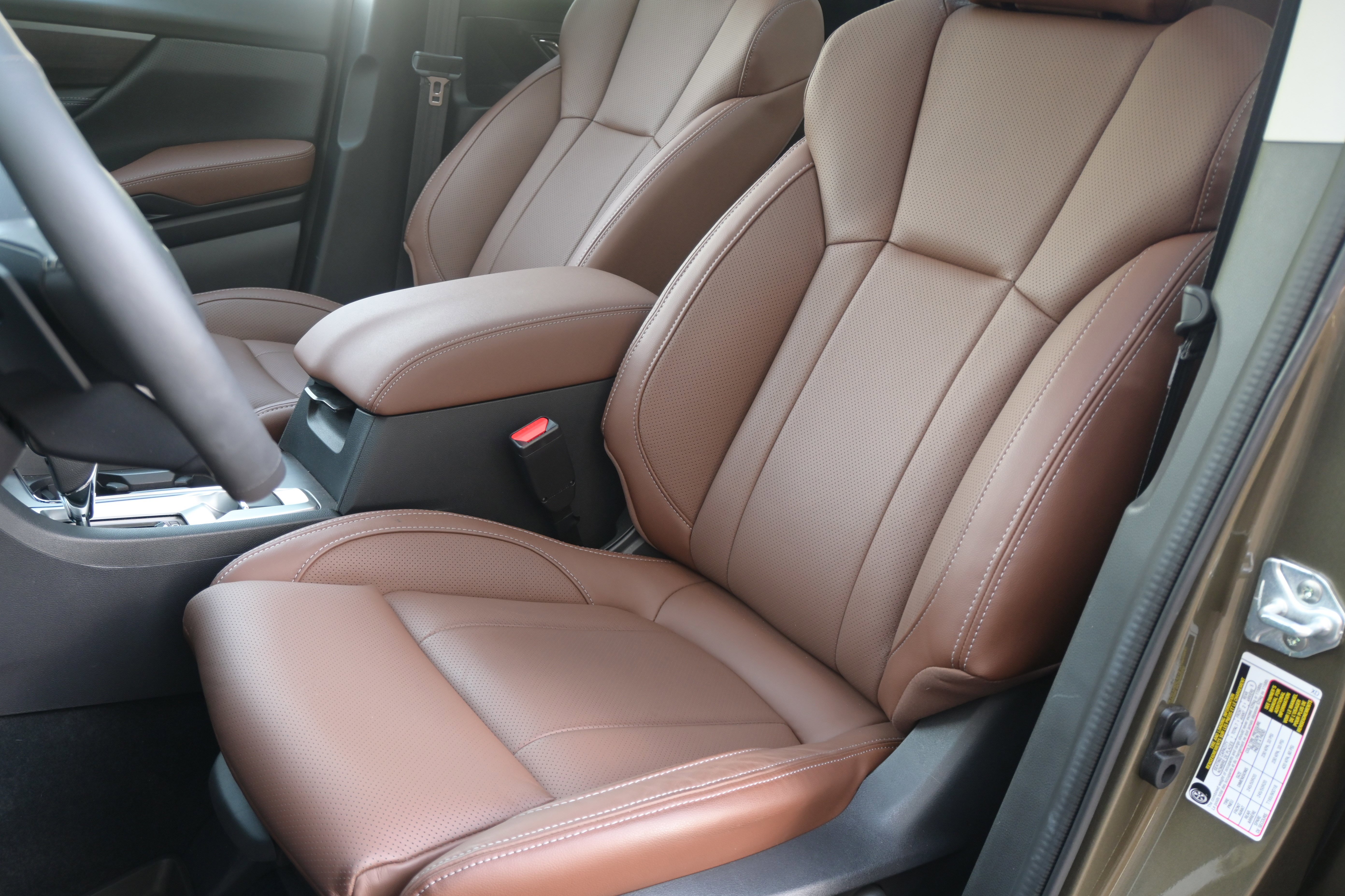 Certified 2026 Subaru Ascent Touring w/ Popular Package #1 AWD/4WD image 16