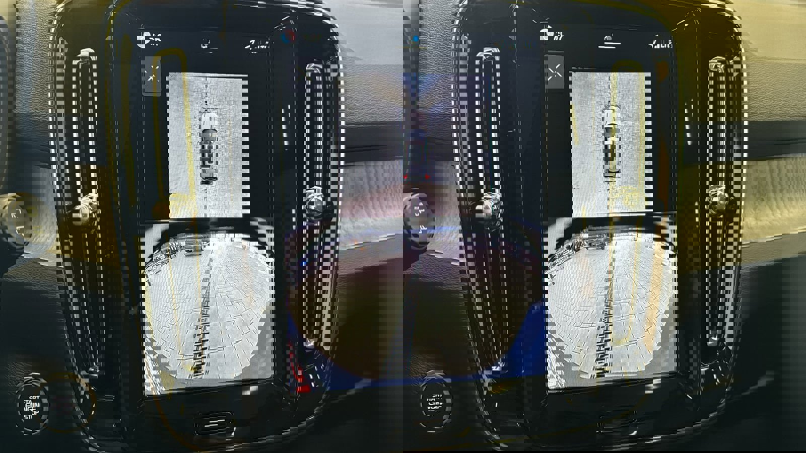 Used 2026 Volvo XC40 B5 Ultra w/ Protection Package Premier image 18