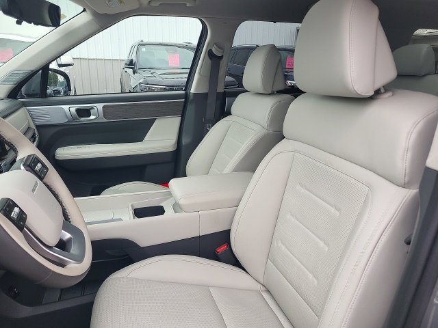 Used 2025 Hyundai Santa Fe Calligraphy AWD/4WD image 17