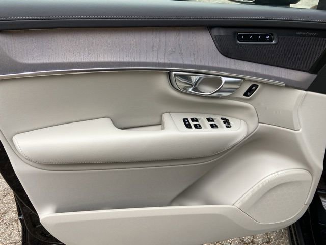 New 2026 Volvo XC90 B6 Ultra image 12