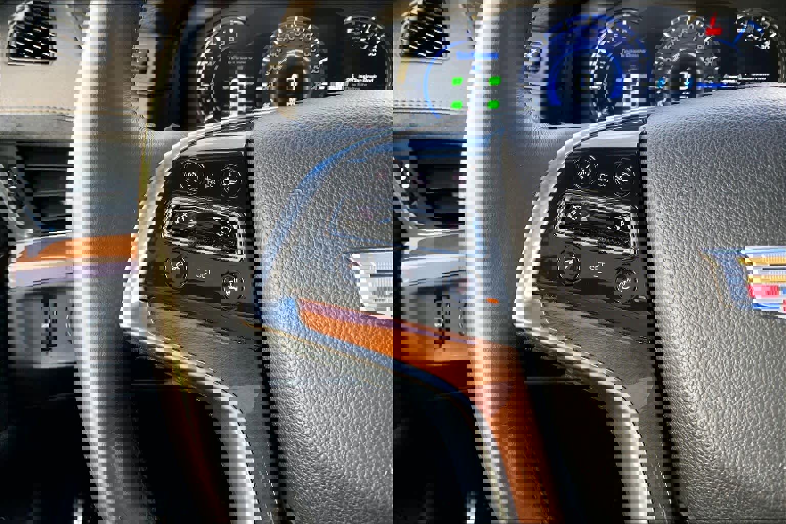 Used 2017 Cadillac Escalade Premium Luxury image 23