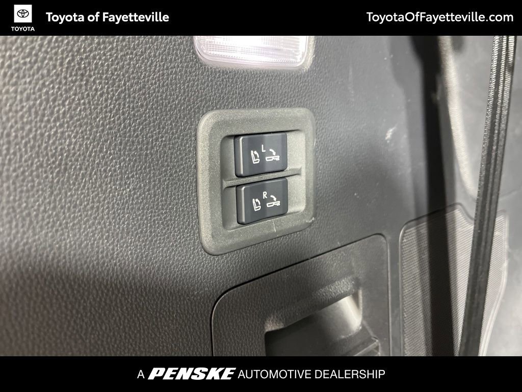 Used 2023 Lexus LX 600 4WD w/ Appearance Package image 11