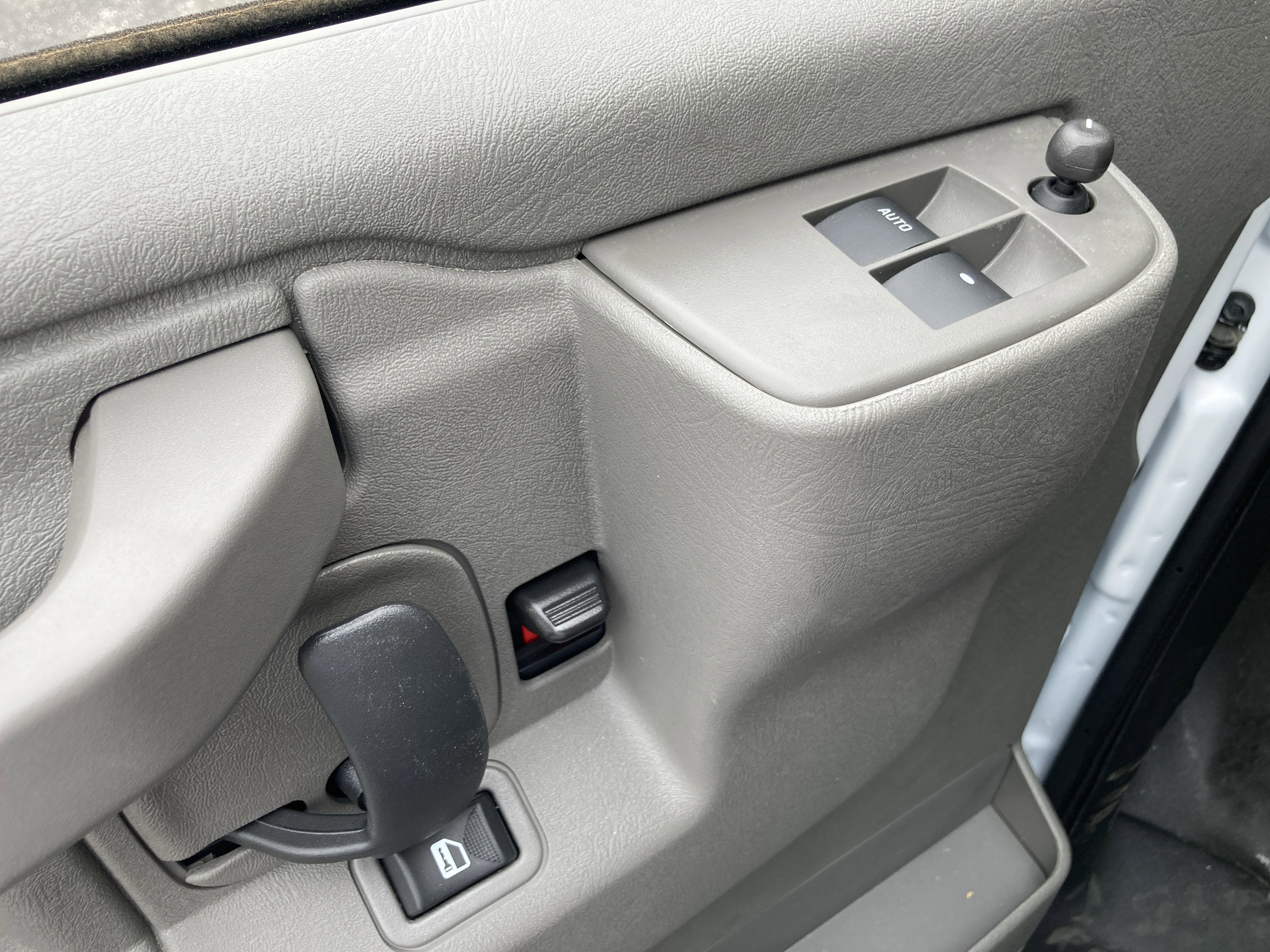 New 2025 GMC Savana 3500 w/ Power Convenience Package image 32