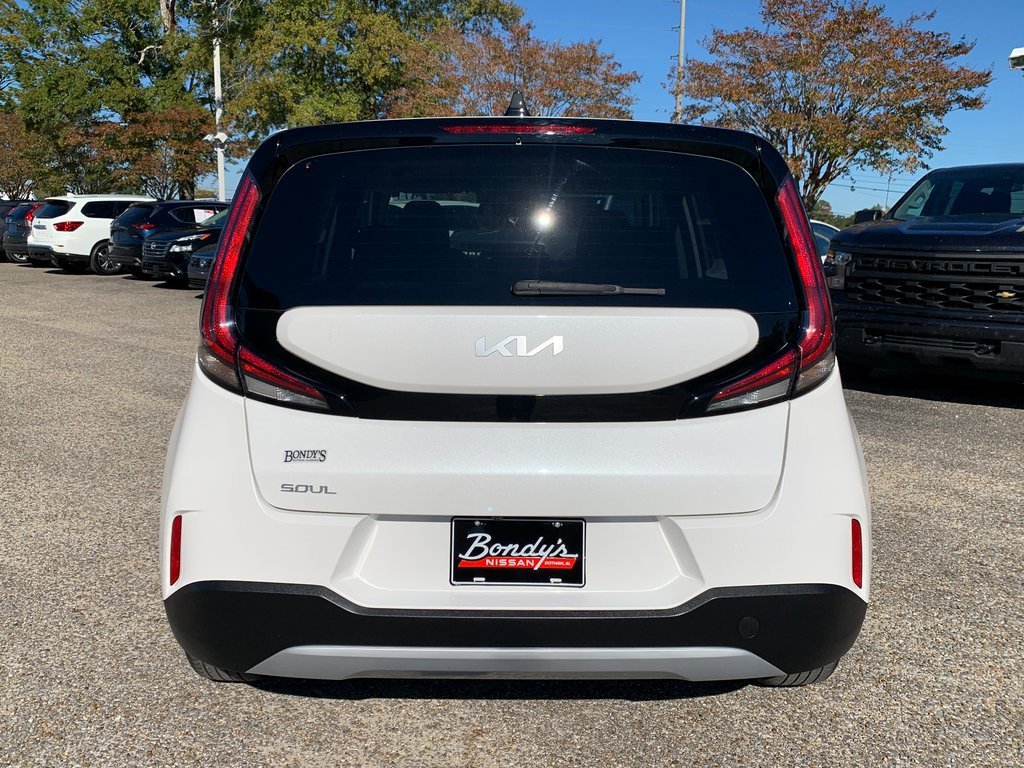 Used 2023 Kia Soul LX w/ Option Group 015 image 6