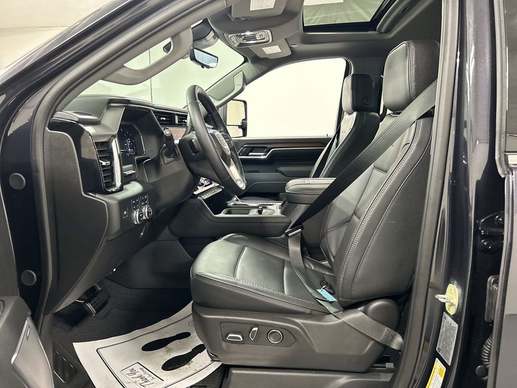 Certified 2025 GMC Sierra 2500 Denali w/ Denali Reserve Package AWD/4WD image 9