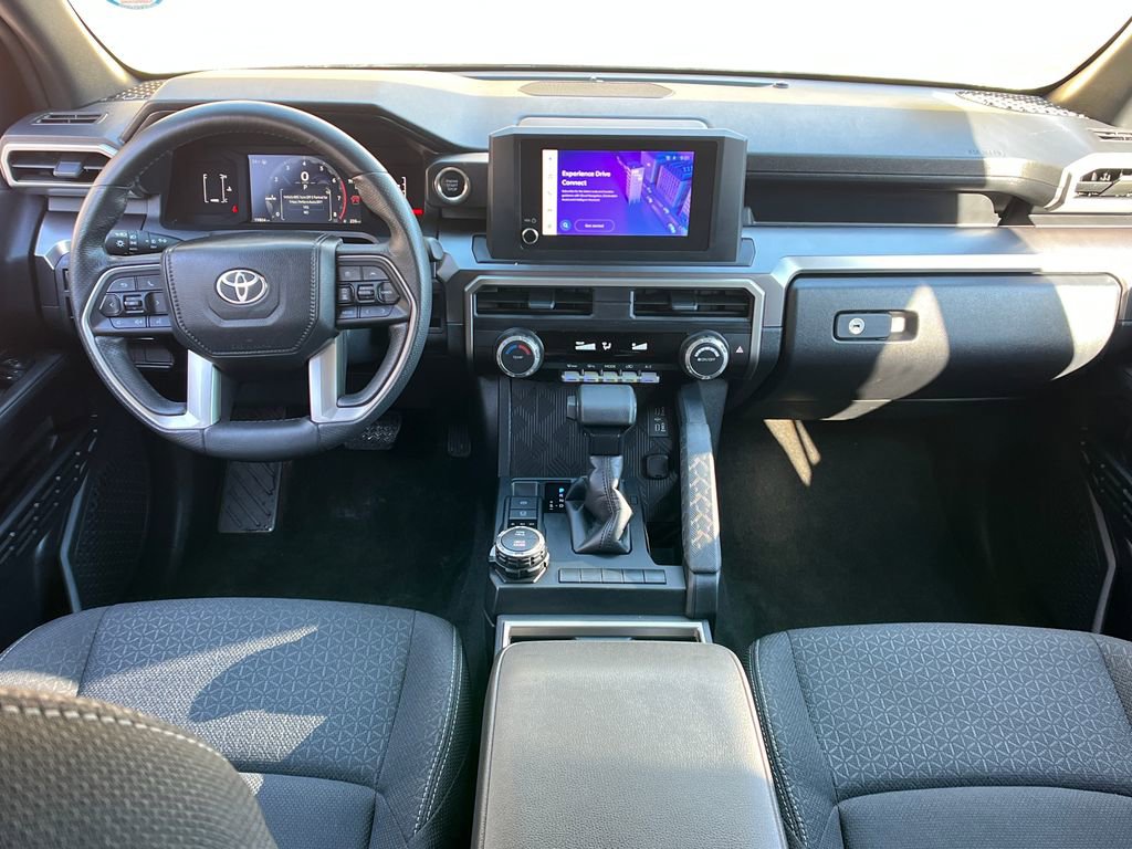 Used 2025 Toyota 4Runner SR5 AWD/4WD image 14