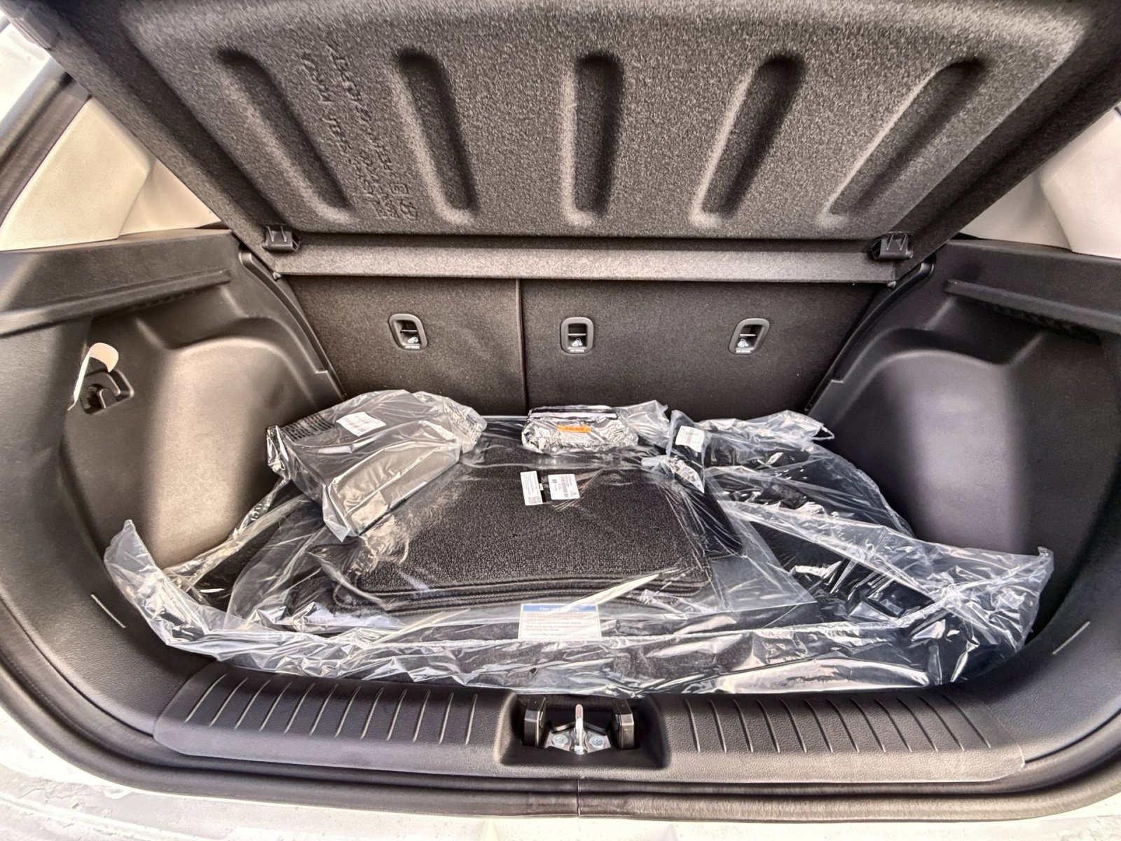 New 2026 Hyundai Venue SE image 25