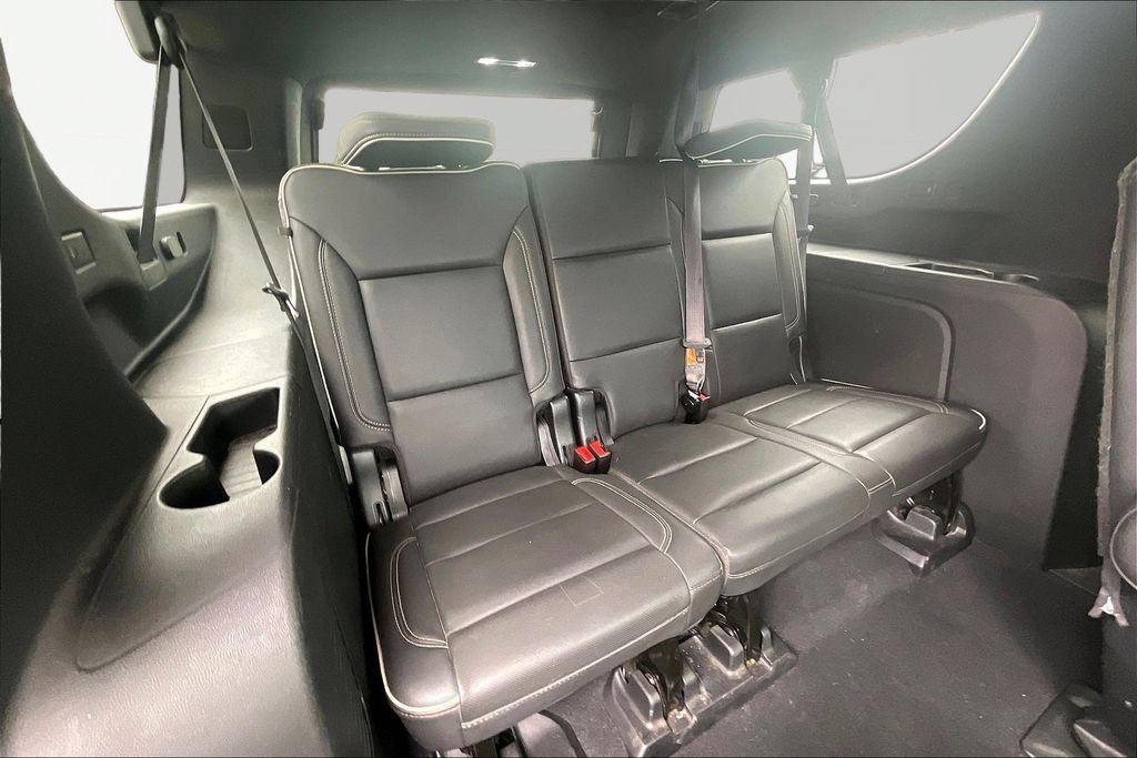 Used 2022 Chevrolet Suburban Premier AWD/4WD image 29