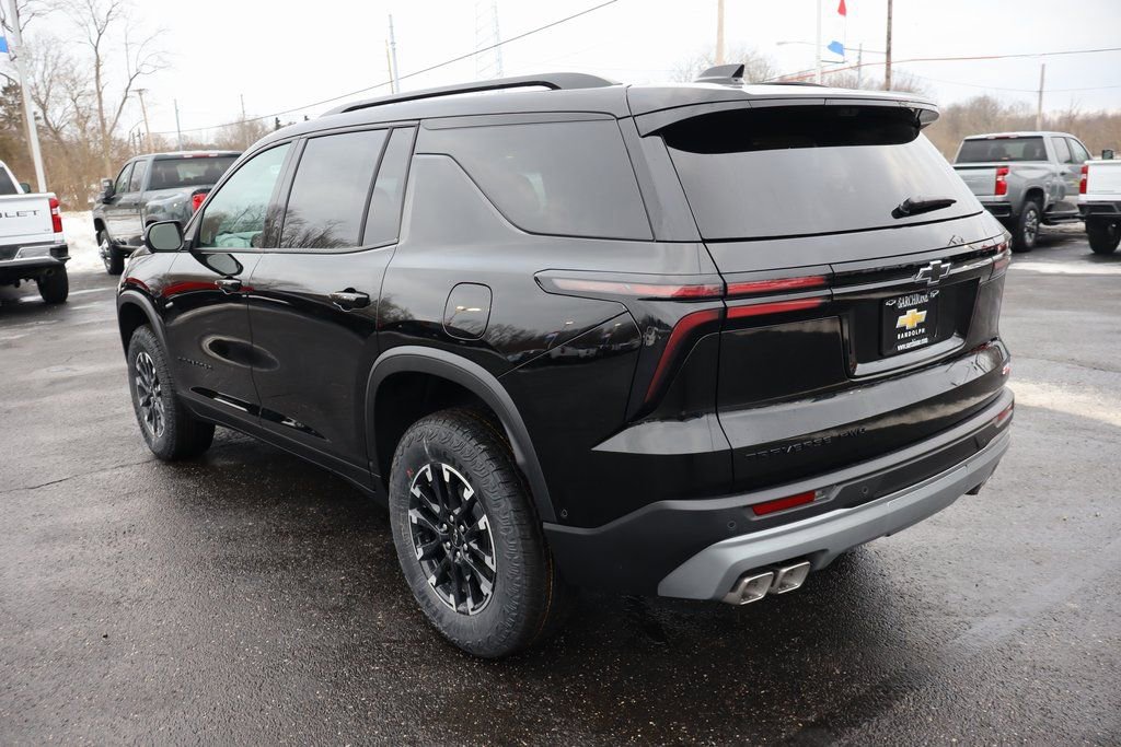 New 2026 Chevrolet Traverse Z71 w/ Enhanced Driving Package image 3