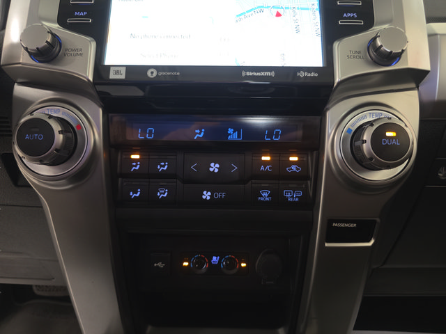 Used 2022 Toyota 4Runner Limited AWD/4WD image 20