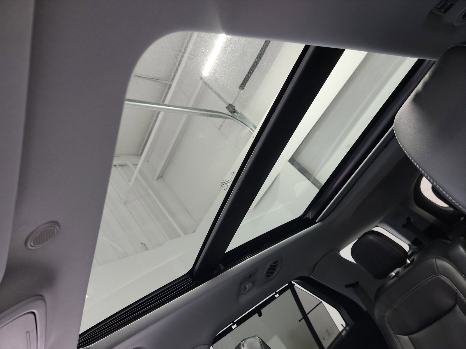 Used 2022 Ford Explorer Limited w/ Equipment Group 301A video 2