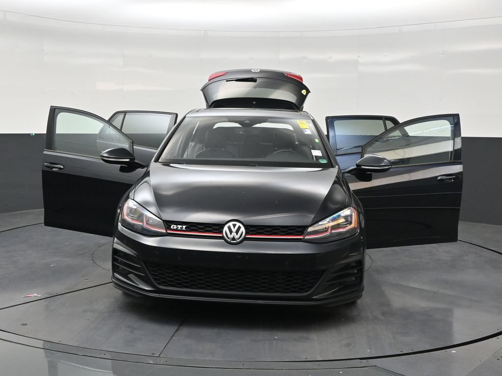 Used 2018 Volkswagen GTI Autobahn FWD image 32