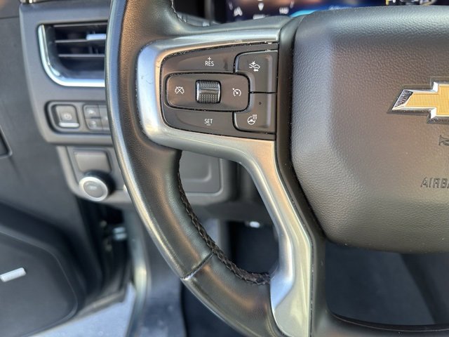 Used 2023 Chevrolet Suburban Premier image 5