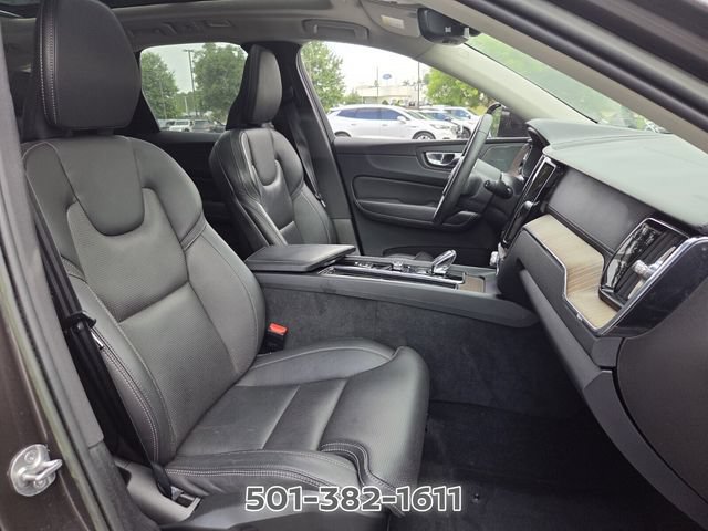 Used 2023 Volvo XC60 B5 Ultimate w/ Climate Package AWD/4WD image 16