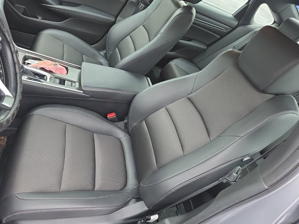 Used 2022 Honda Accord Sport image 10