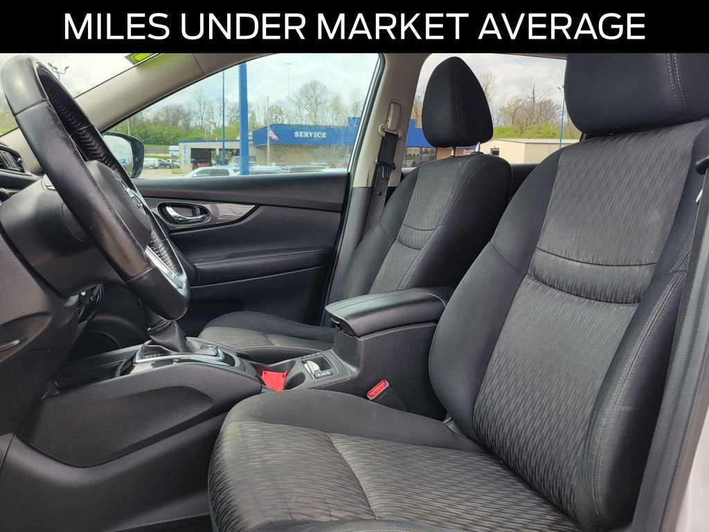 Used 2017 Nissan Rogue SV image 15