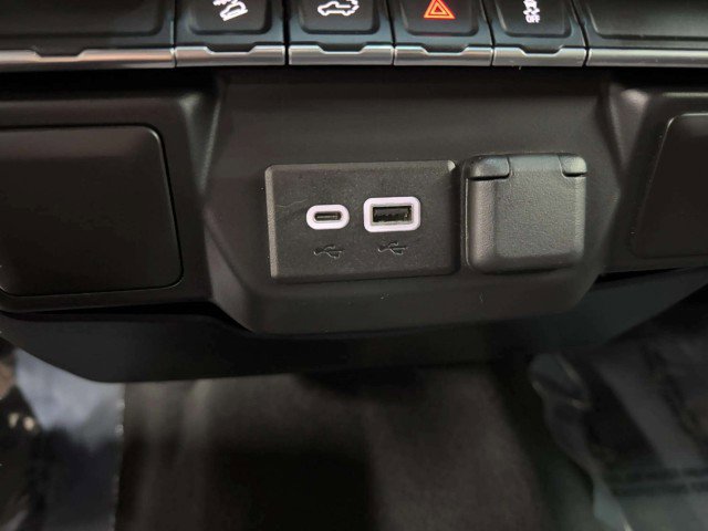 Used 2021 Chevrolet Silverado 1500 Custom Trail Boss w/ LPO, Dark Essentials Package AWD/4WD image 38