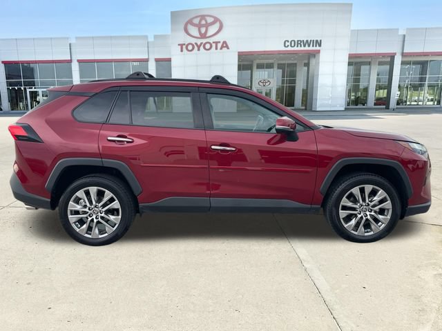 Used 2022 Toyota RAV4 Limited w/ Limited Grade Weather Package AWD/4WD image 7