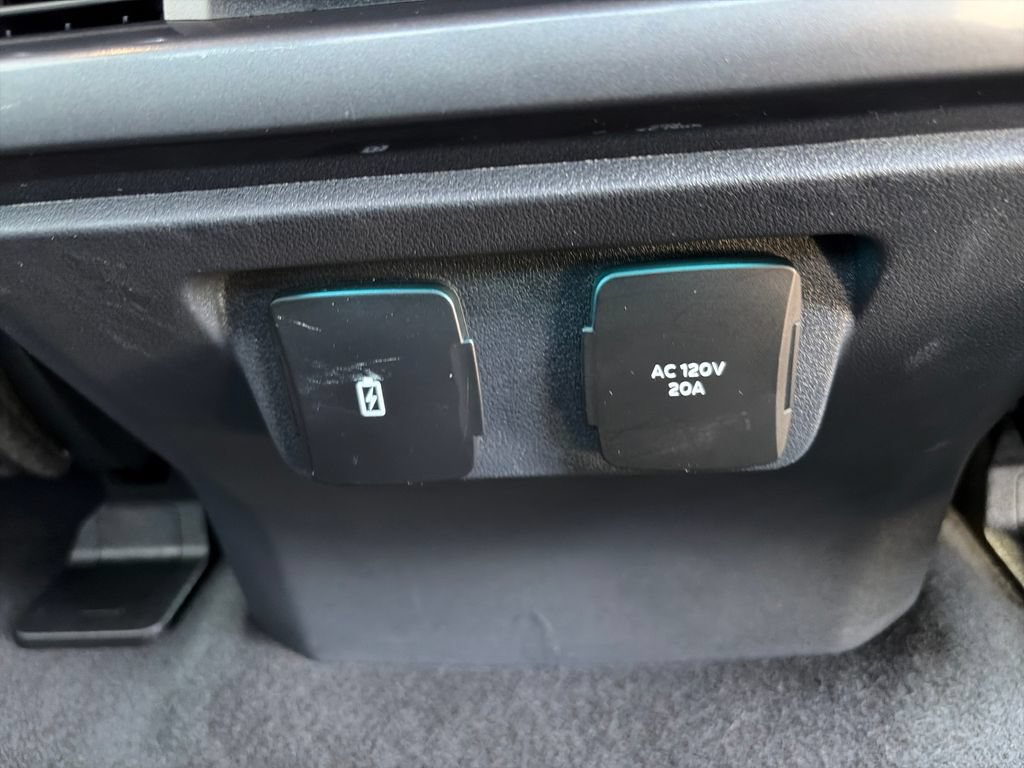 Used 2023 Ford F150 XLT w/ Equipment Group 302A High AWD/4WD image 39
