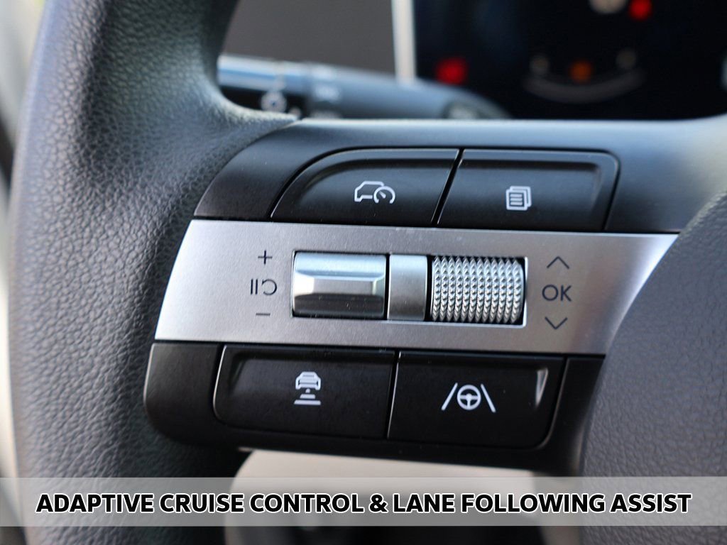 Used 2025 Hyundai Tucson SE image 4