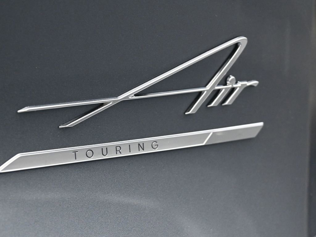 Used 2025 Lucid Air Touring image 23