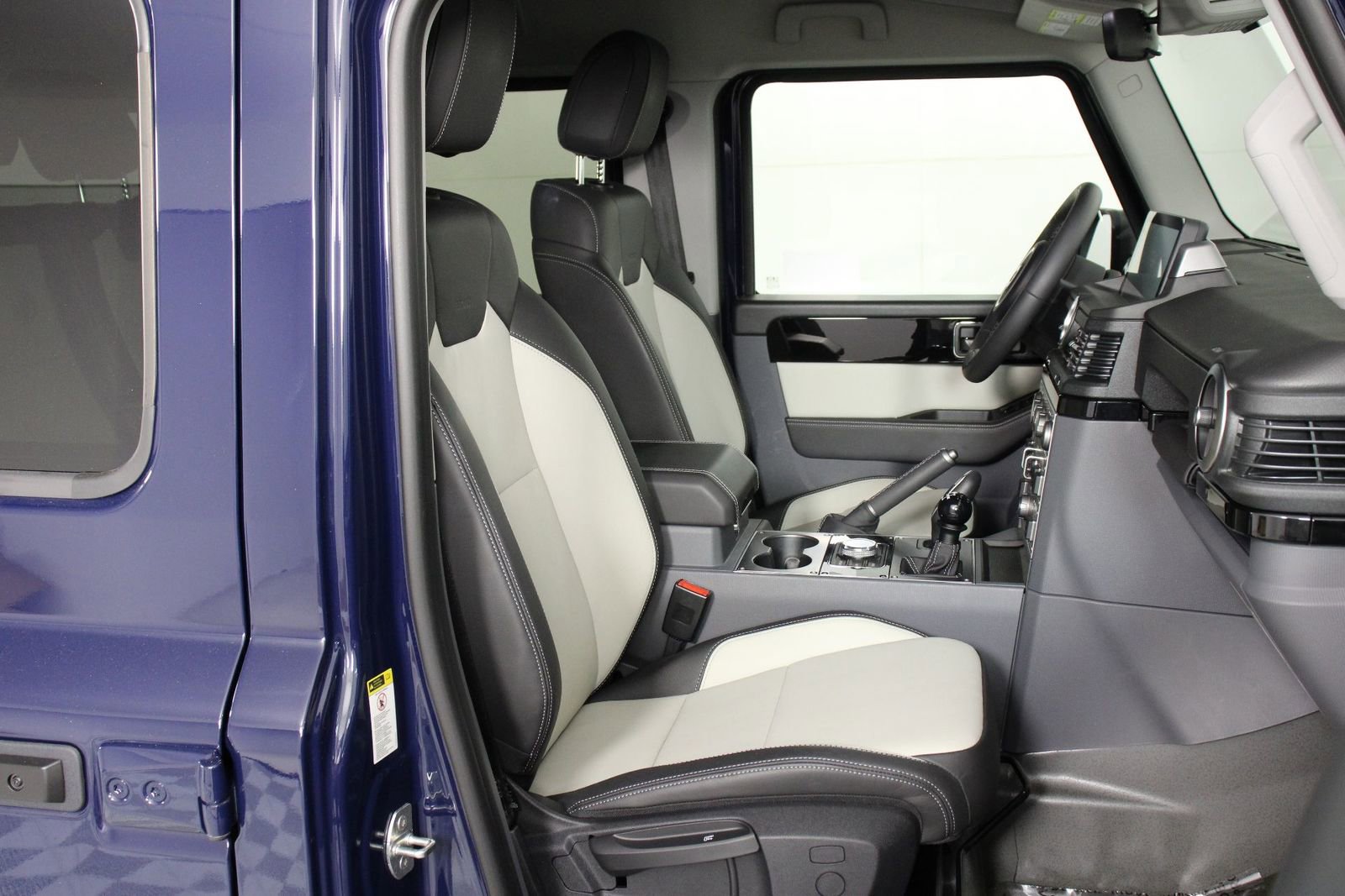 Used 2025 INEOS Grenadier AWD/4WD image 31