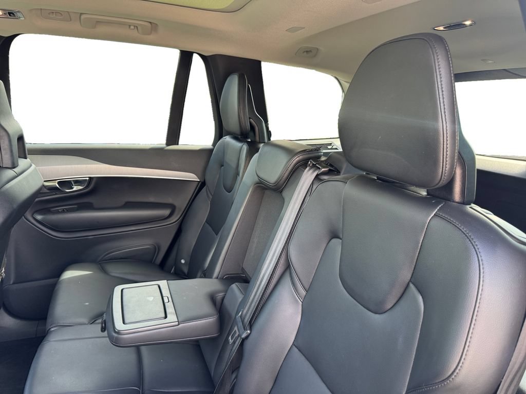 Used 2021 Volvo XC90 T5 Momentum w/ Climate Package AWD/4WD image 23