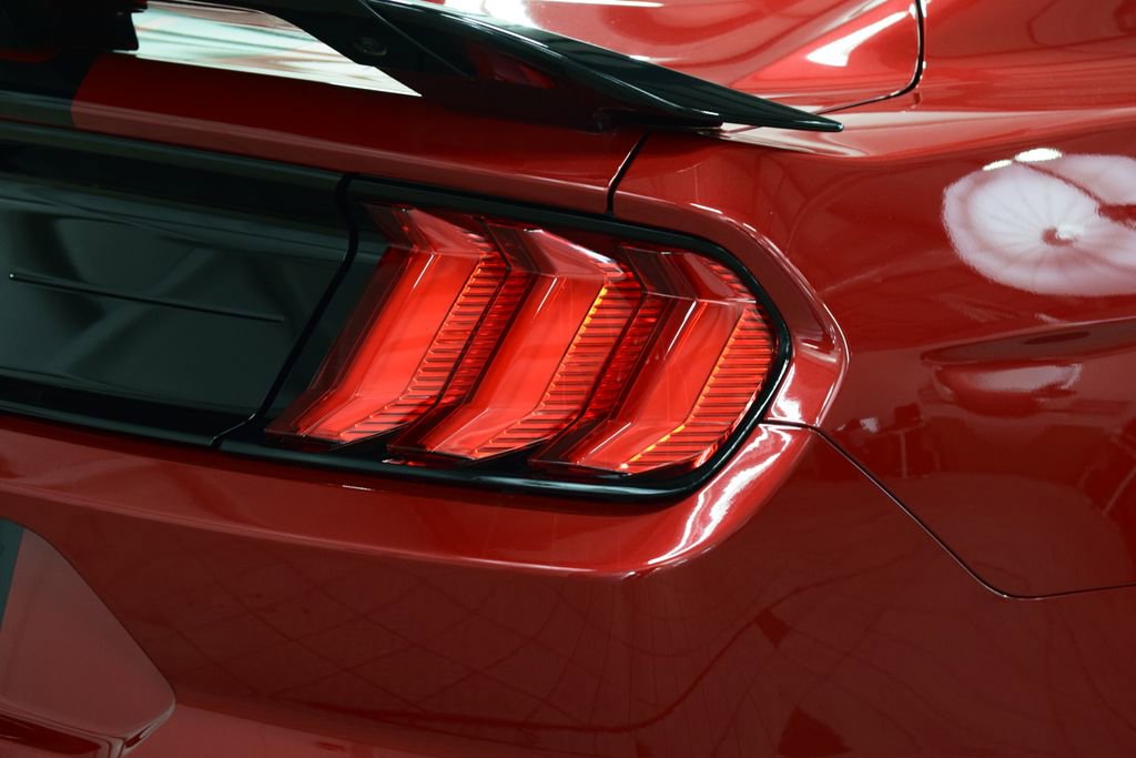 Used 2021 Ford Mustang Shelby GT500 w/ Technology Package image 19