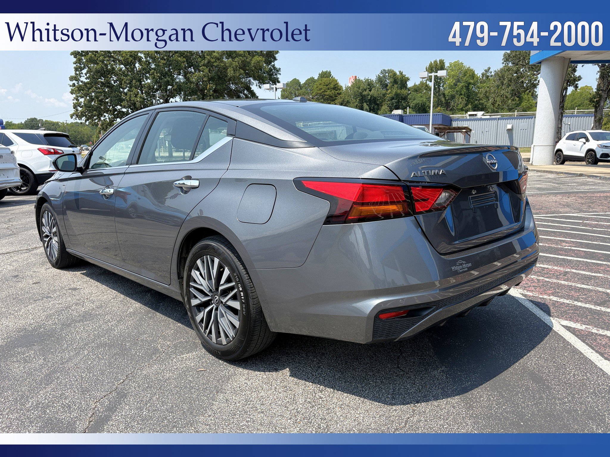 Used 2025 Nissan Altima 2.5 SV FWD image 7