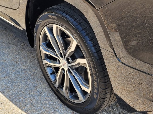 Used 2020 GMC Terrain Denali w/ Denali Premium Package FWD image 7