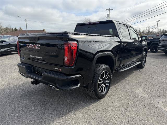 Used 2021 GMC Sierra 1500 AT4 w/ AT4 Premium Package AWD/4WD image 4