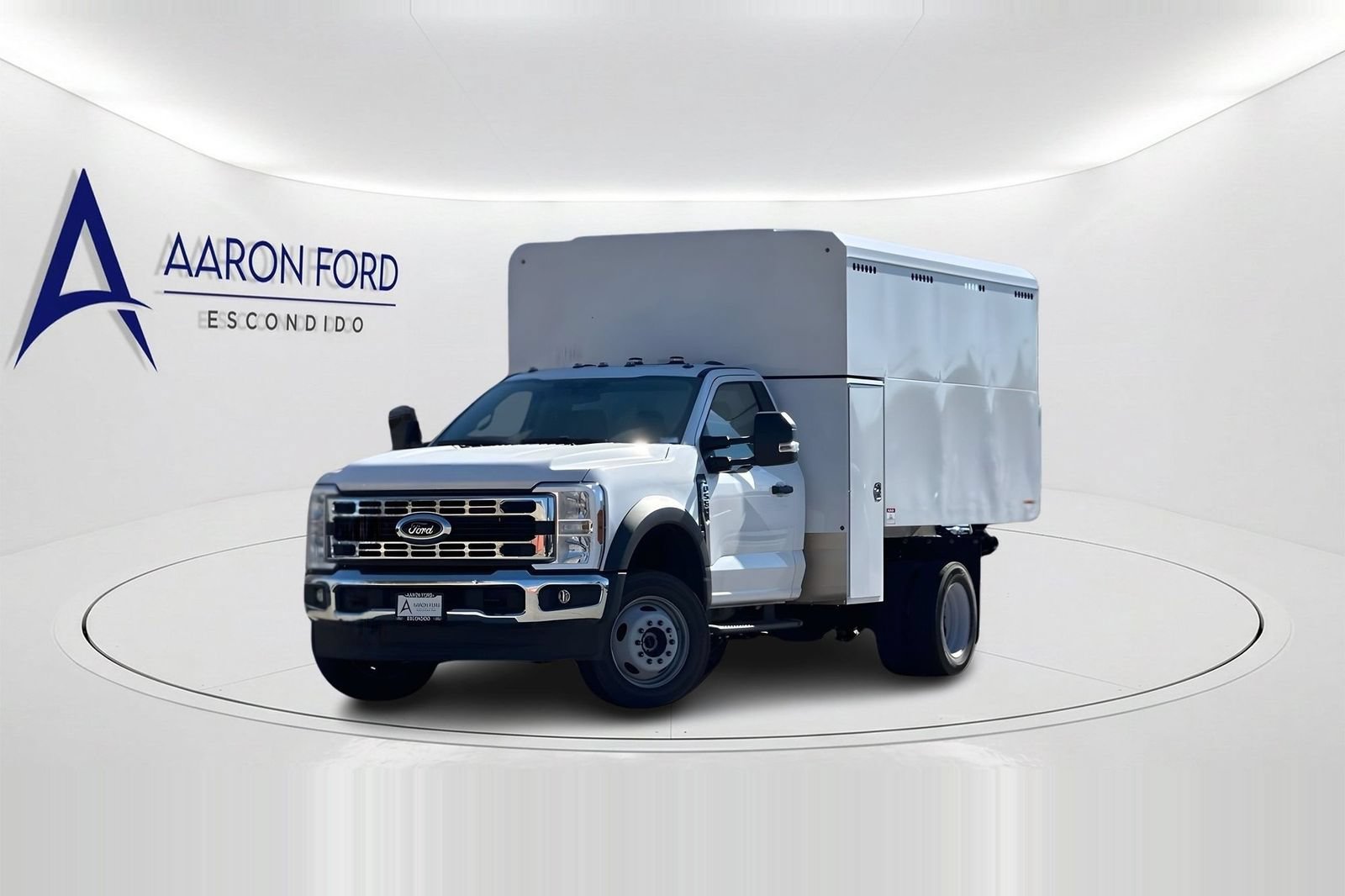 New 2025 Ford F550 4x4 Regular Cab Super Duty w/ XL Chrome Package image 2